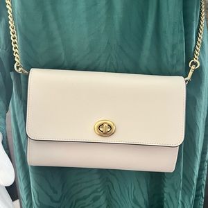 COACH Crossbody Wallet on a Chain Bag